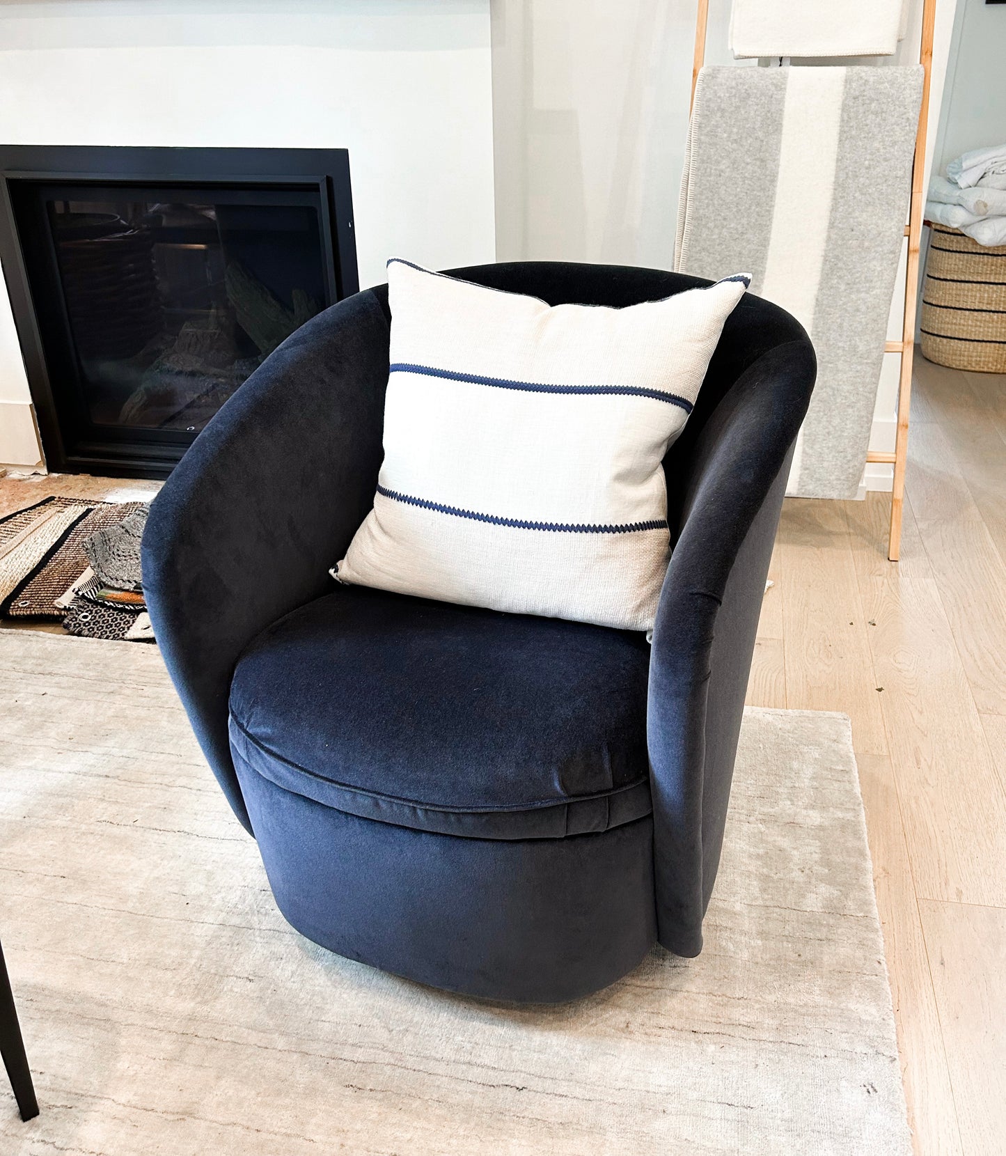 CUSTOM BUCKET SWIVEL CHAIRS