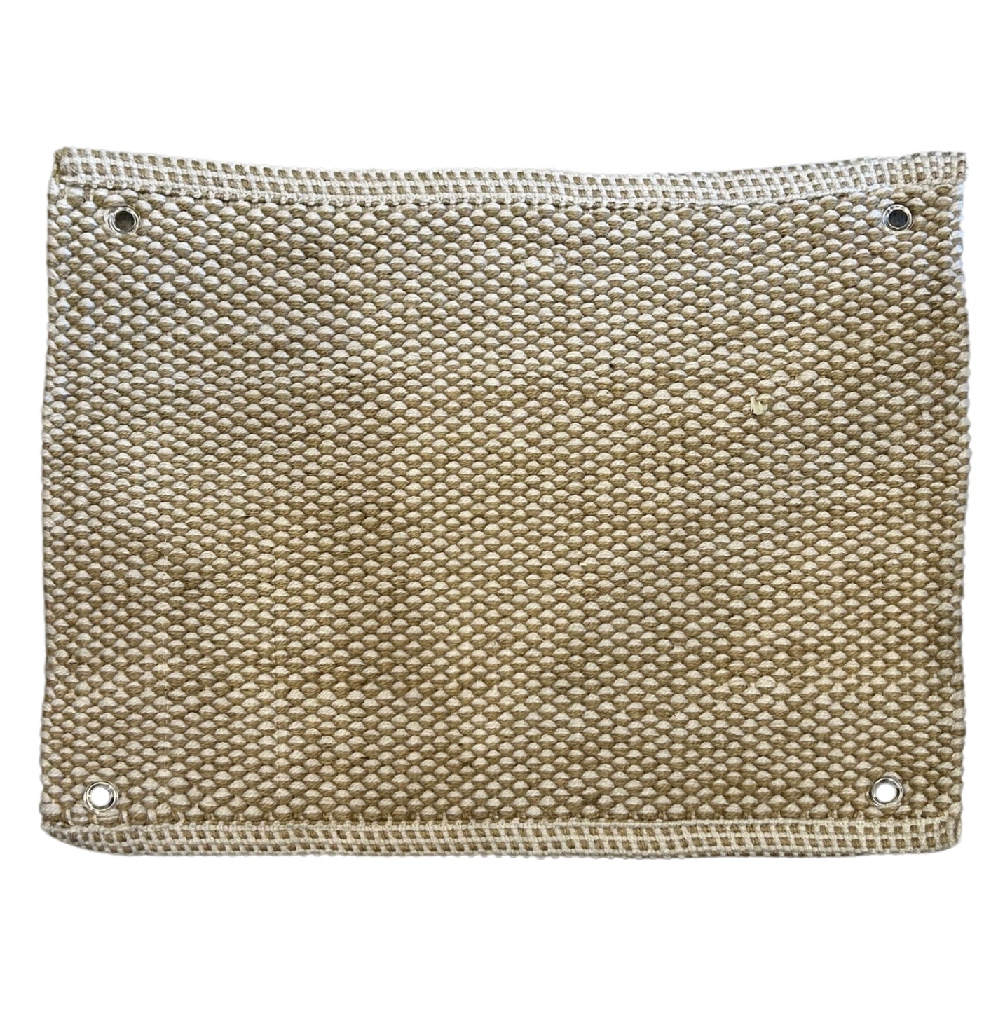 PEBBLE NATURAL HAND WOVEN PET UV RUG