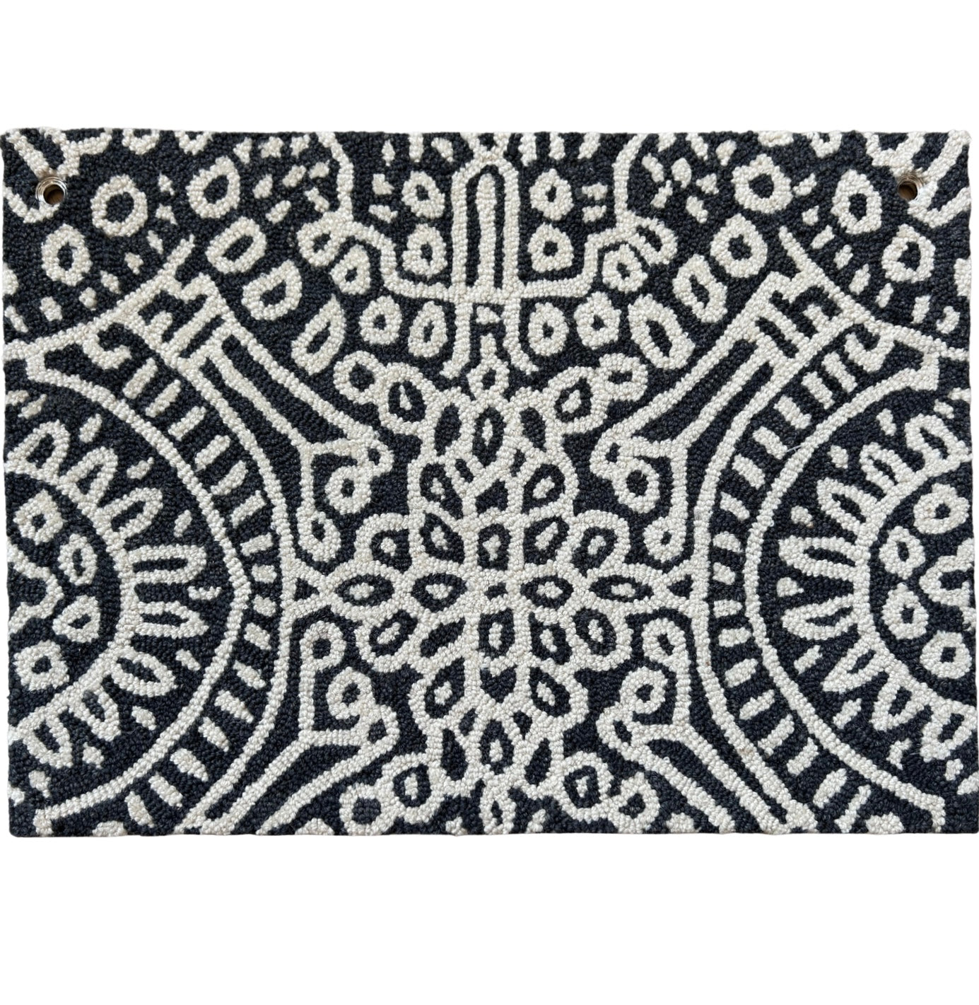 TEMPLE CHARCOAL HAND TUFFED MICRO HOOKED WOOL RUG