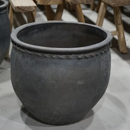 Jolene Vintage Pot