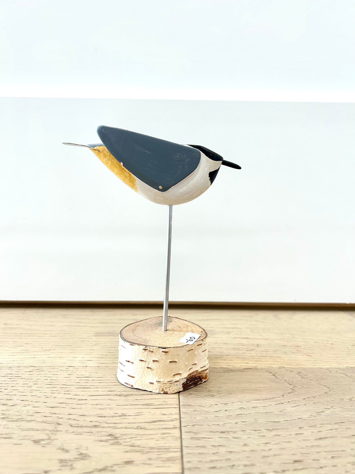 HAND CARVED & HAND PAINTED FOLK ART BIRD #10