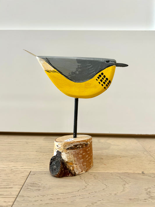 HAND CARVED & HAND PAINTED FOLK ART BIRD #7