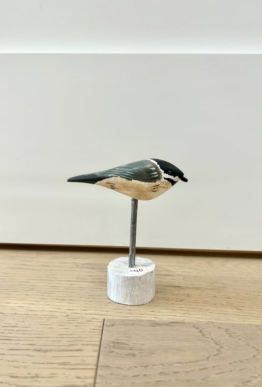HAND CARVED & HAND PAINTED FOLK ART BIRD #5