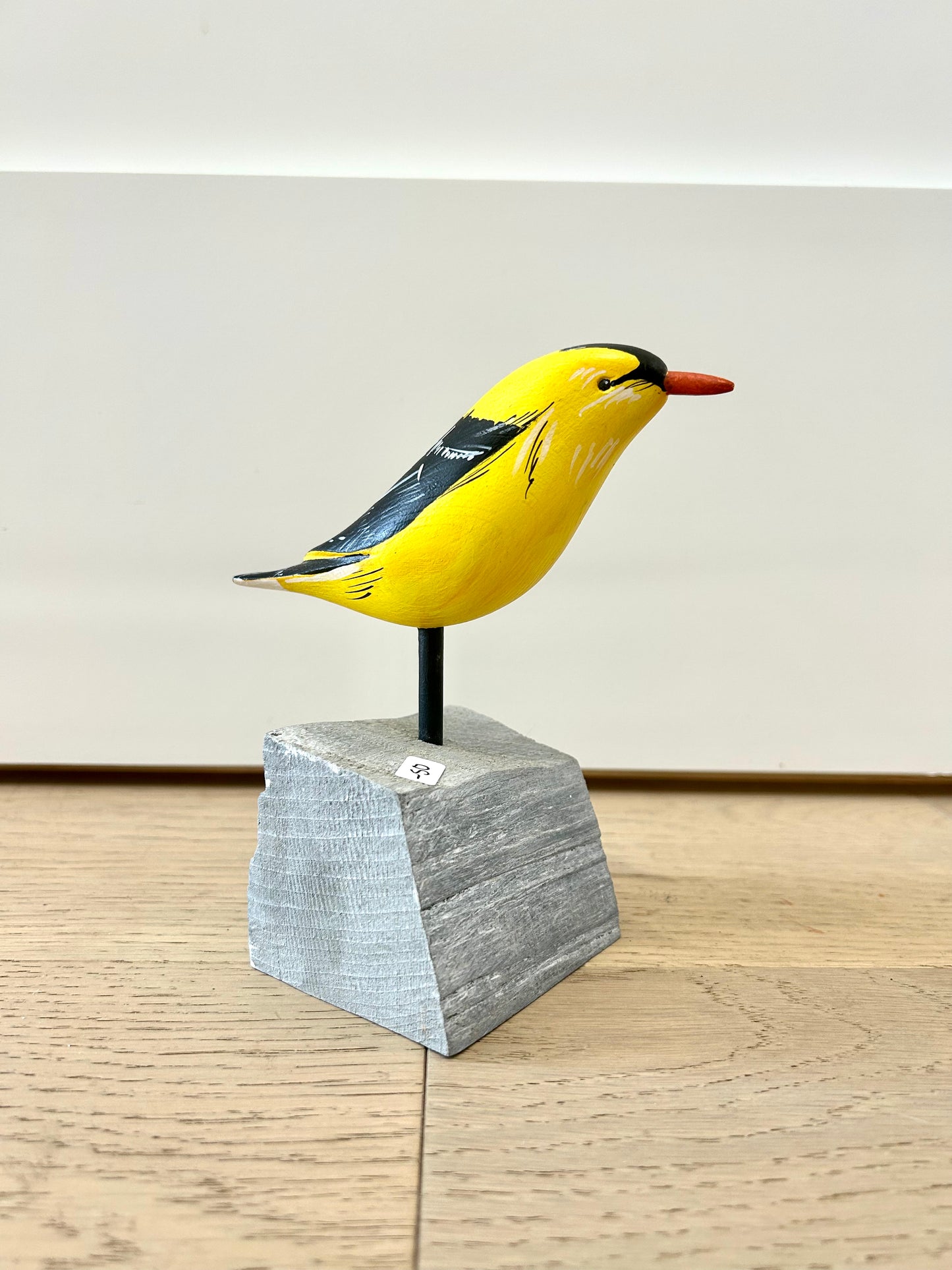 HAND CARVED & HAND PAINTED FOLK ART BIRD #8