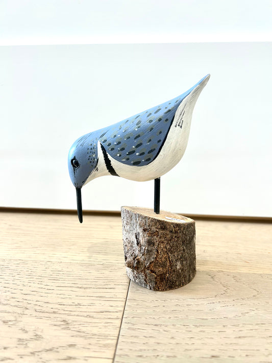 HAND CARVED & HAND PAINTED FOLK ART BIRD #12